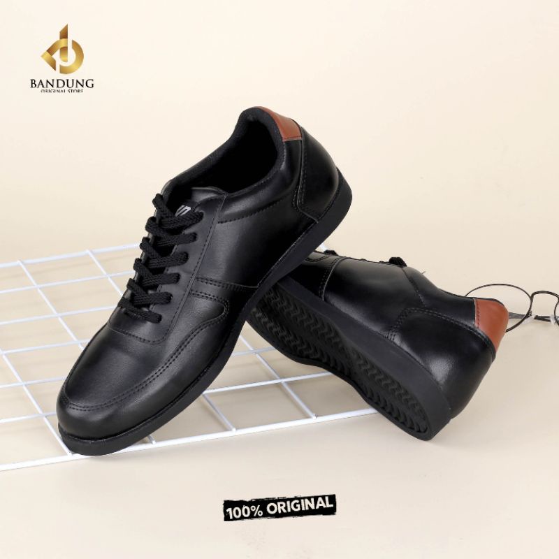 Sepatu Kasual Sneaker Pria BLACK Terbaru | Sepatu Formal Pria Pantofel Hitam Kulit Stylish Premium | Sepatu Pesta kantor Formal Sekolah Distro Mils Premium Exclusive Modern | Sepatu Casual Santai Kerja Kantor Series Street