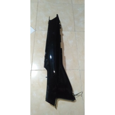 body belakang Yamaha poswan original kanan saja