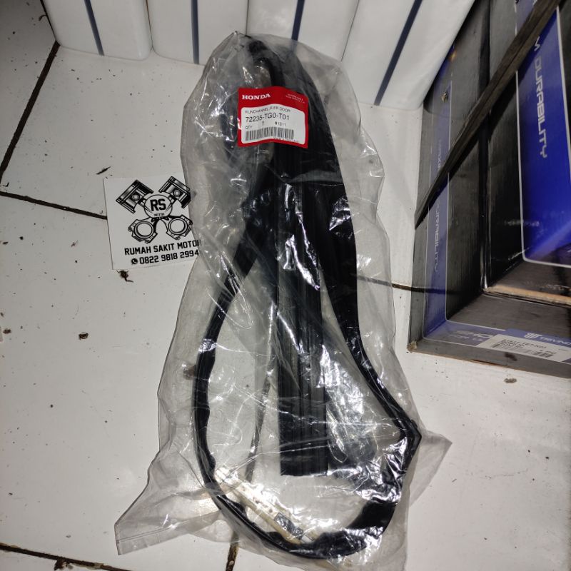 Karet Runchannel Kaca Pintu Depan Honda Jazz Ge8 Orginal