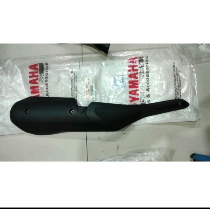 Tameng cover knalpot R15 M V4 ori yamaha bdj-e4718-00 genuine parts