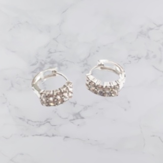 Anting Jepit Titanium Zicron Anti Karat - Model Kristal Silver Elegan untuk Wanita - Fashion Hoops Earrings