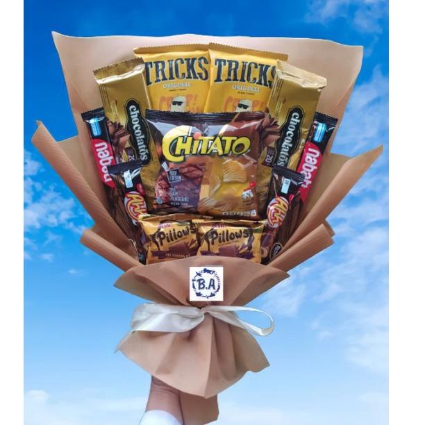 

Original (S) buket Snack cokelat cowo/paket/bingkisan Snack Ulang Tahun/Ultah/ Wisuda/Kado/Hadiah serbuuu !