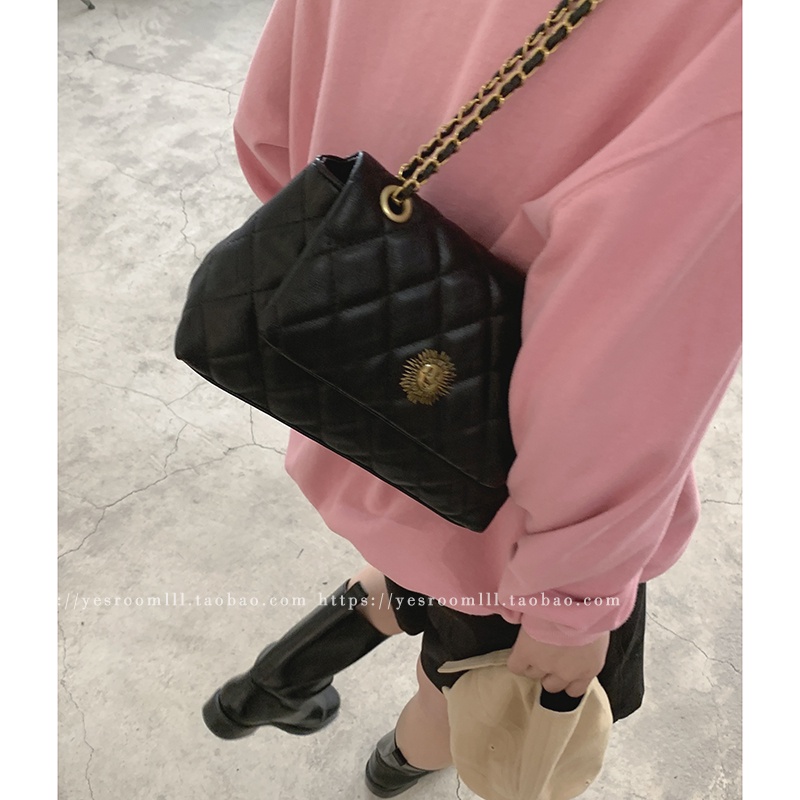 Suhao Xiaoxiang gaya Lingge chain bag wanita 2022 baru trendi all-match underarm small square bag high-end one-shoulder messenger bag