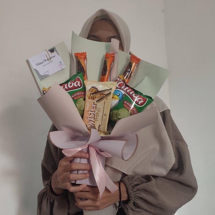 

Bucket murah BOGOR DRAMAGA Buket Snack buket wisuda sidang hadiah wisuda bouquet hadiah sempro bingkisan ultah