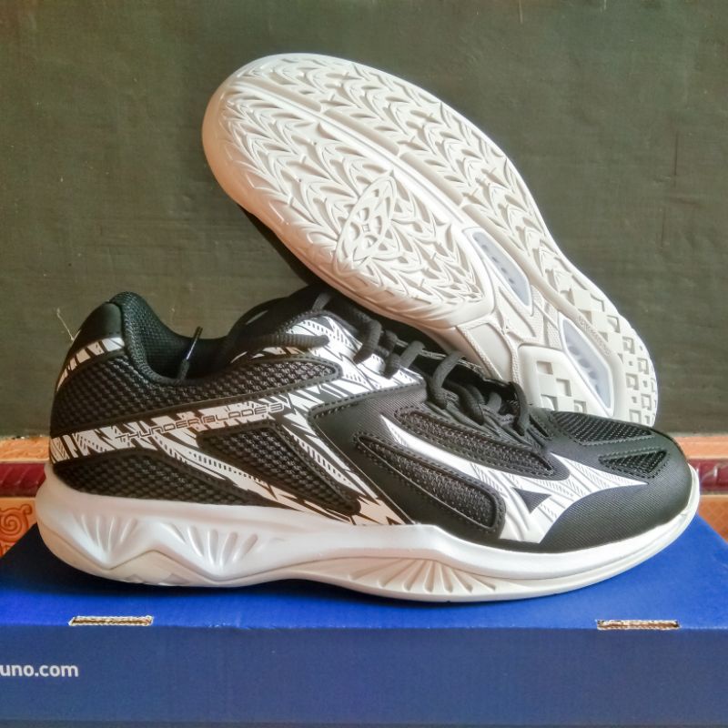 sepatu mizuno thunder blade 3 original