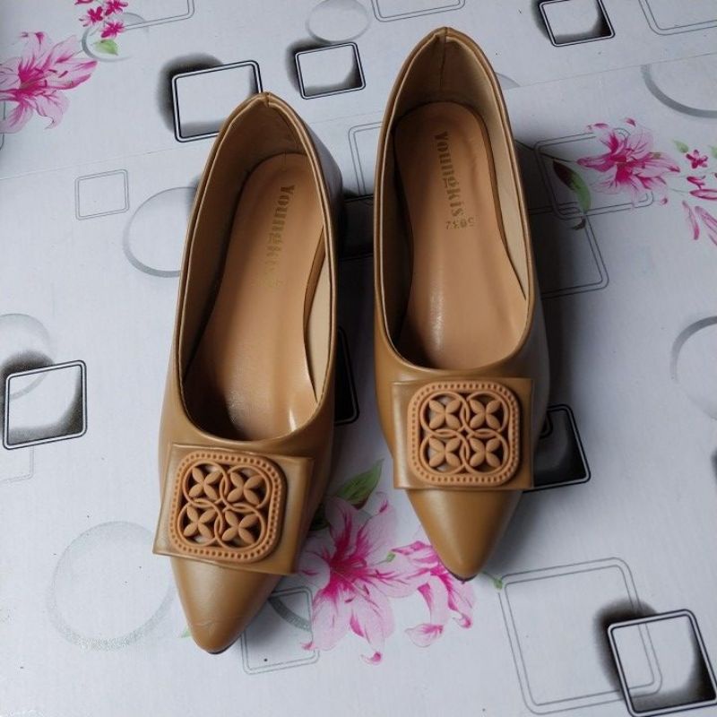 sepatu wanita untuk guru,kuliah yang lg laris,,ph 3cm