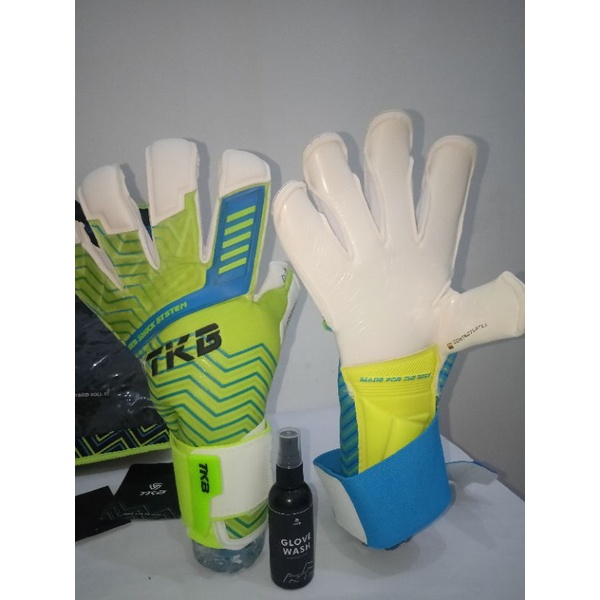 Sarung tangan kiper TKB forste 2.0