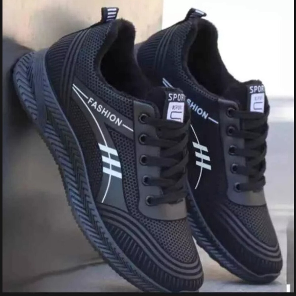 Sepatu Sneakers Pria Kasual Terlaris / Sepatu Fashion Olahraga Sport Terbaru Cod