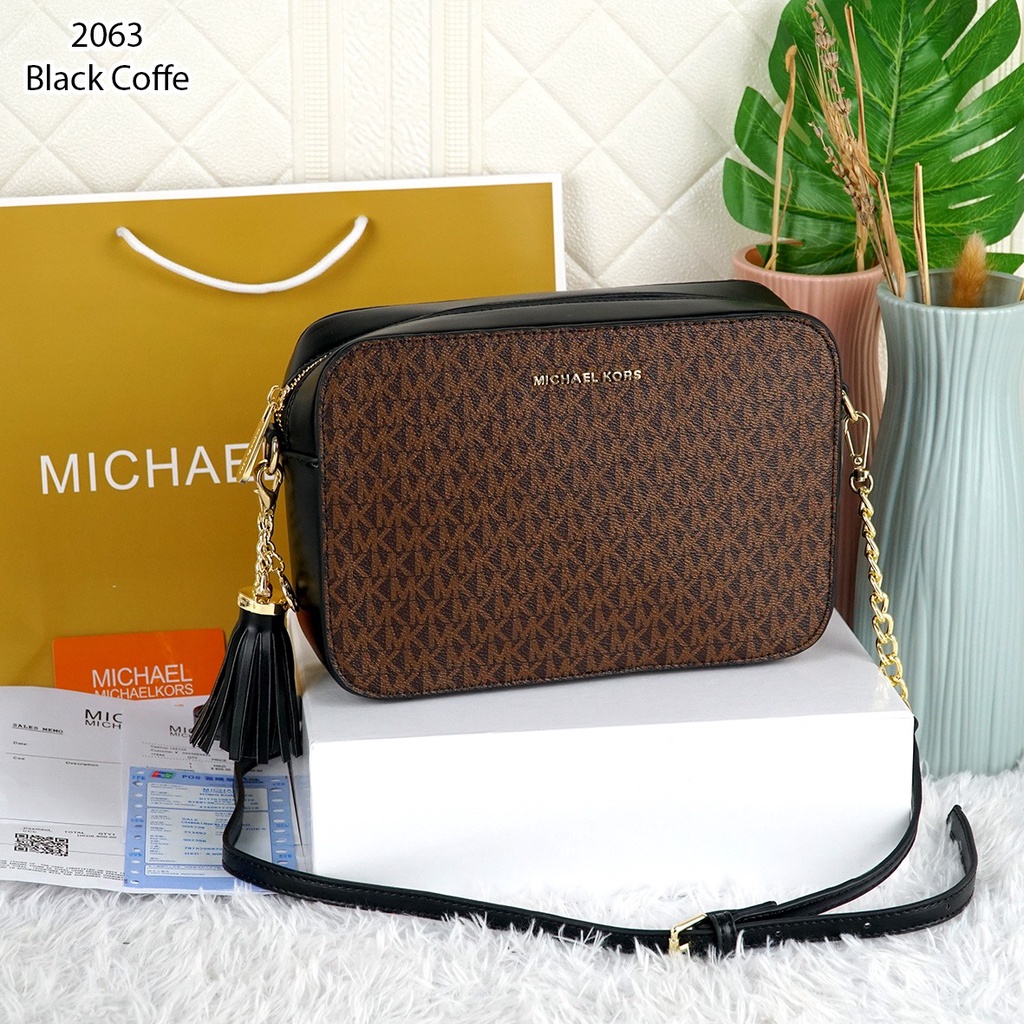BAG Signature Crossbody 2063