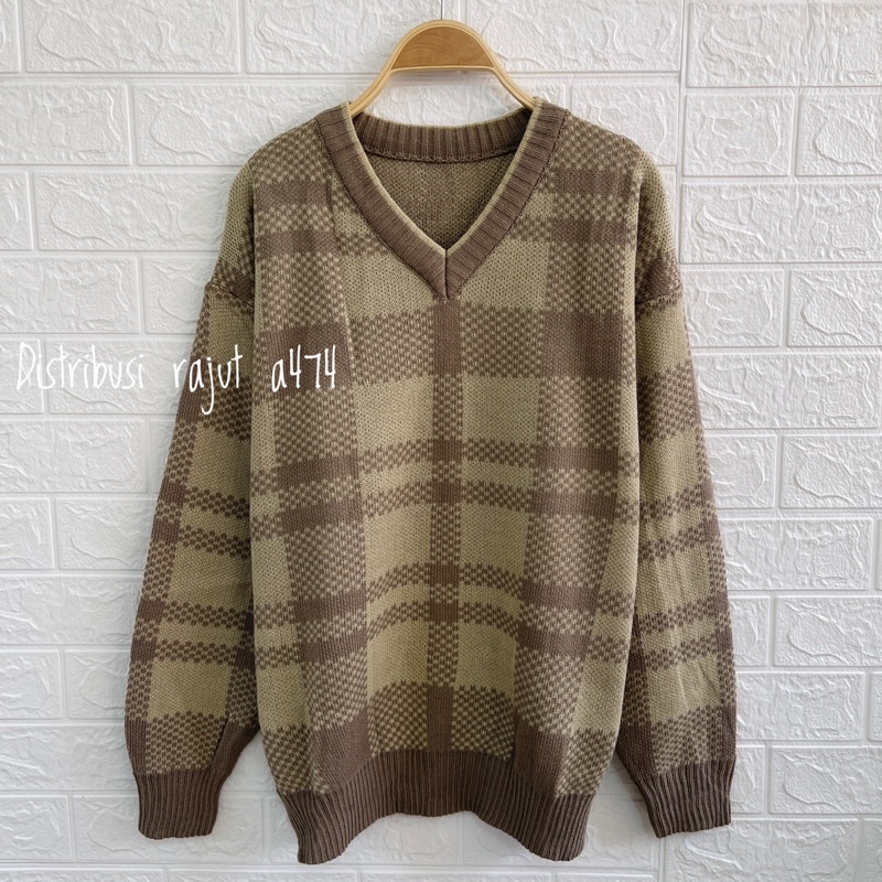 BIG SIZE SWEATER RAJUT KOREA TARTAN ATASAN LIDYA DANIRA OVERSIZE MOTIF KOTAK KERAH V