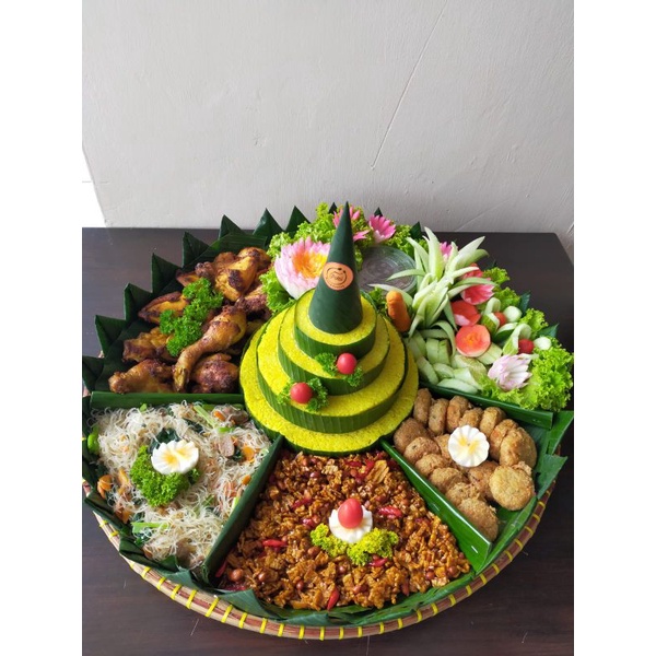 

Tumpeng Nasi Kuning/ Enak/murah