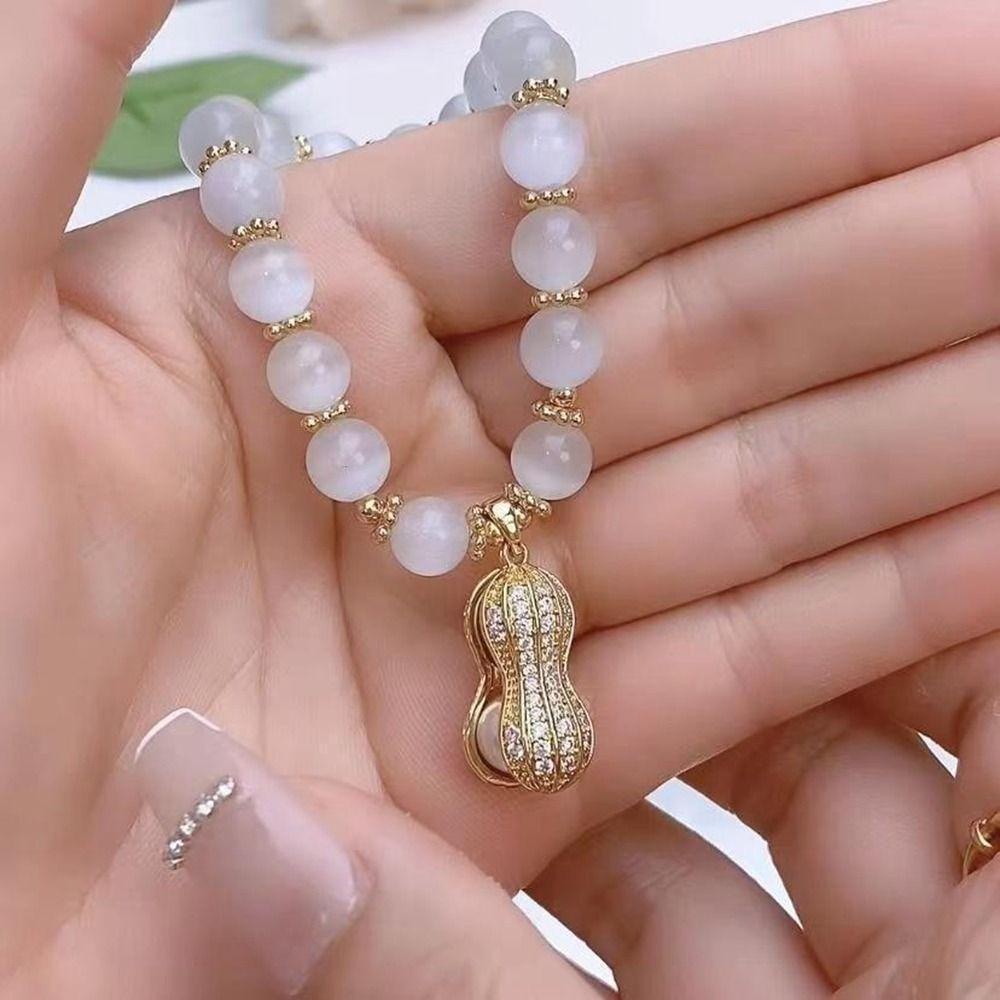 Mxbeauty Gelang Manik Lucu Perhiasan Hadiah Gaya Cina Perhiasan Emas Zamrud Gelang Rantai Ganda Kacang Hijau Liontin Liontin Perempuan Tangan Rantai