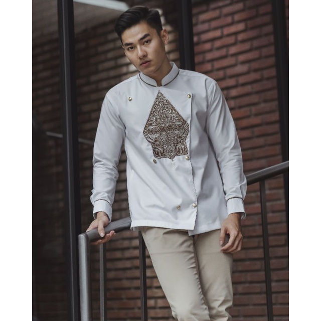 Kemeja Bordir Pria NUC.ID Patih 03 (Putih)