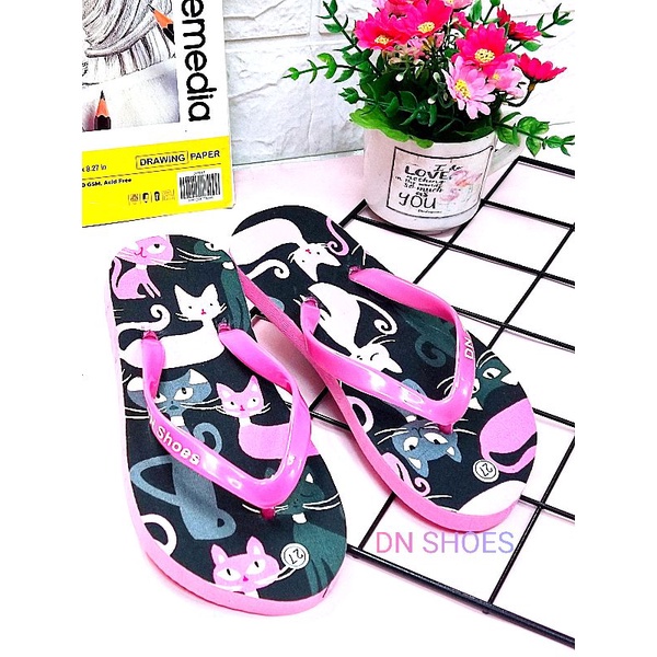Sandal Anak Perempuan motif Kucing hitam