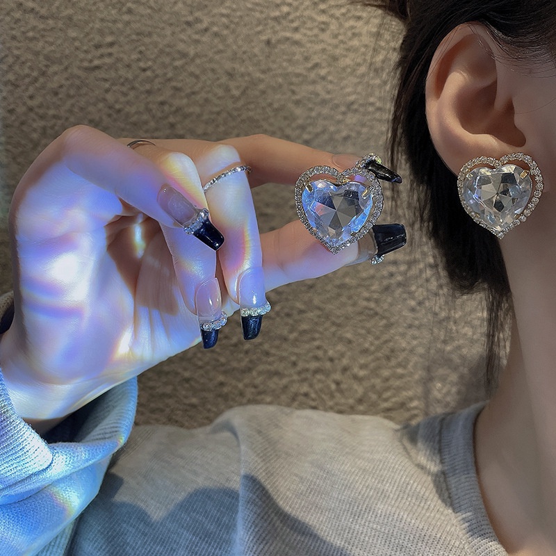 Anting Stud Kristal Bentuk Hati Bahan 925 silver needle