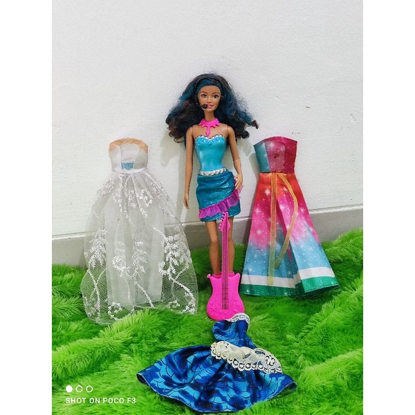 Mainan anak boneka Barbie rock n royals original matel erika doll preloved