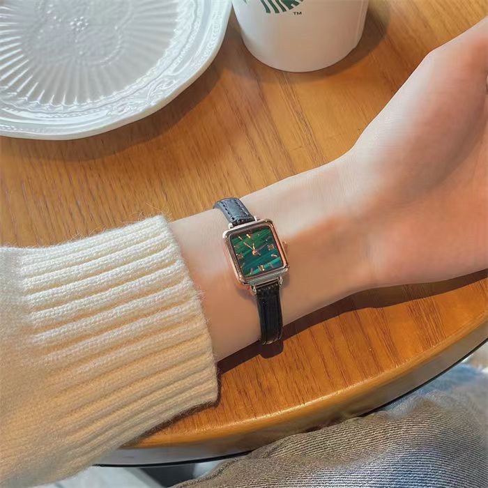 Jam Tangan Wanita A0186 Simple Temperament Square Mini Leisure Sen Female Watches