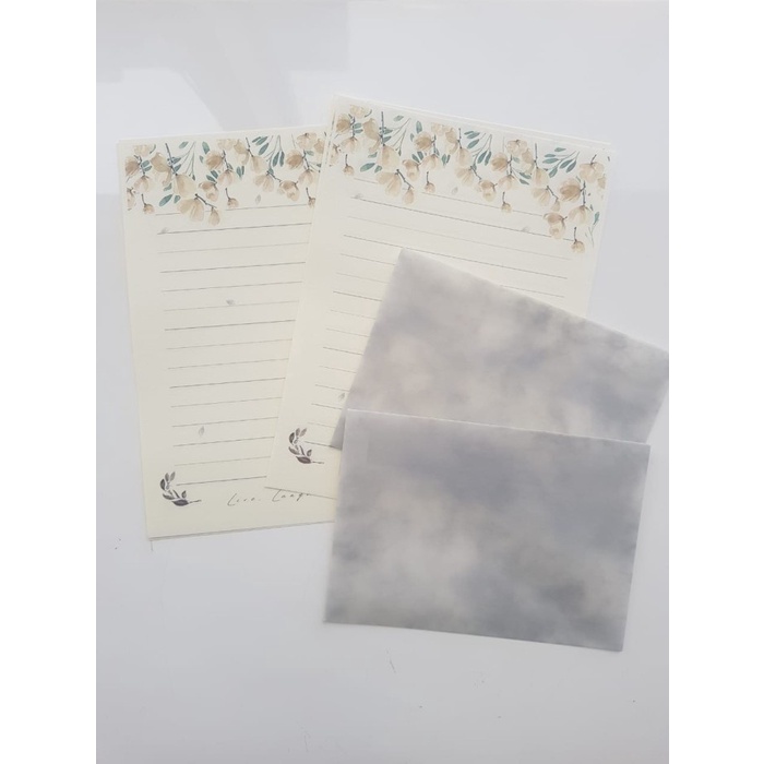 

Eklusif Letter Set / Kertas Surat Bahan Import Custom Design Floral Vintage Diskon