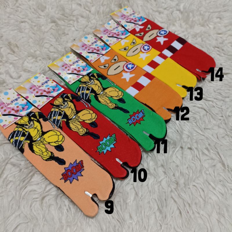 Kaos kaki  jempol /kaos kaki anak motif