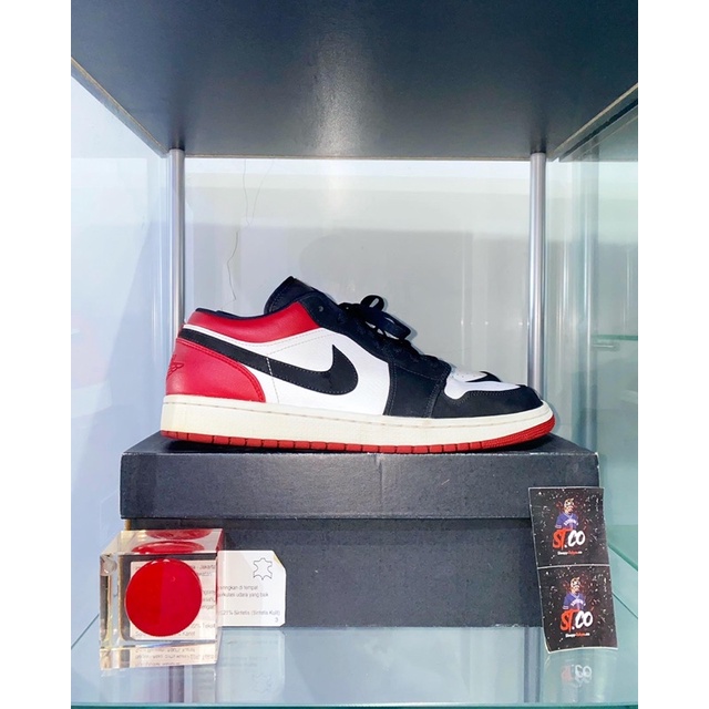 Air Jordan 1 Low Black Toe