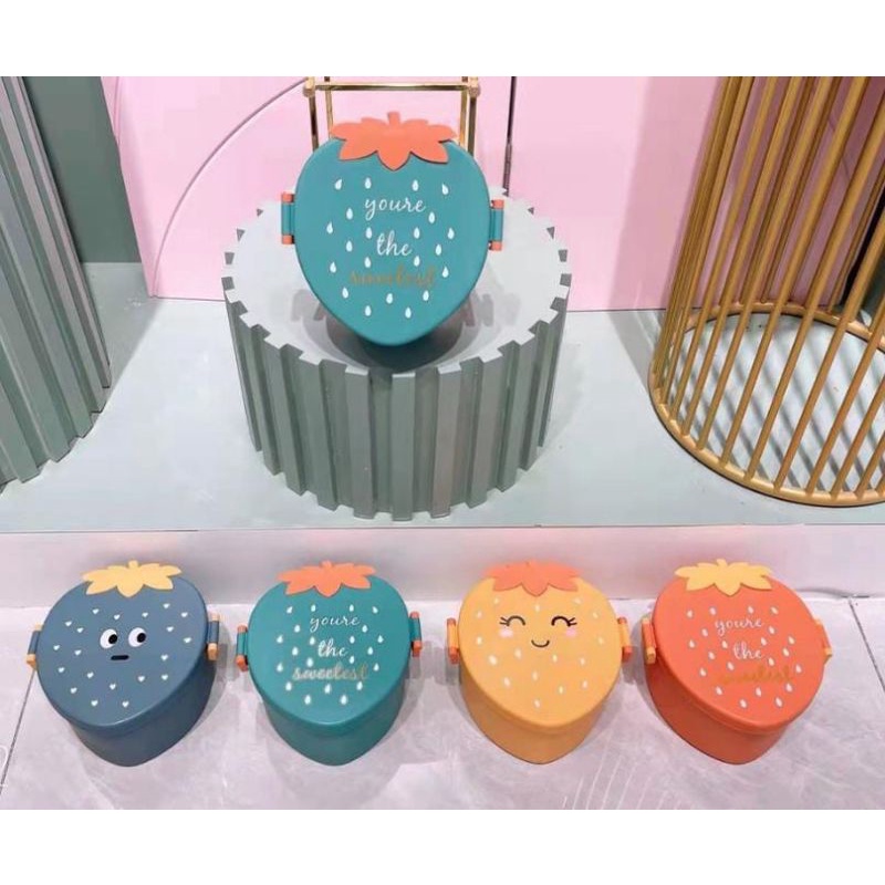 LUNCHBOX ANAK MOTIF STRAWBERRY/KOTAK MAKAN ANAK