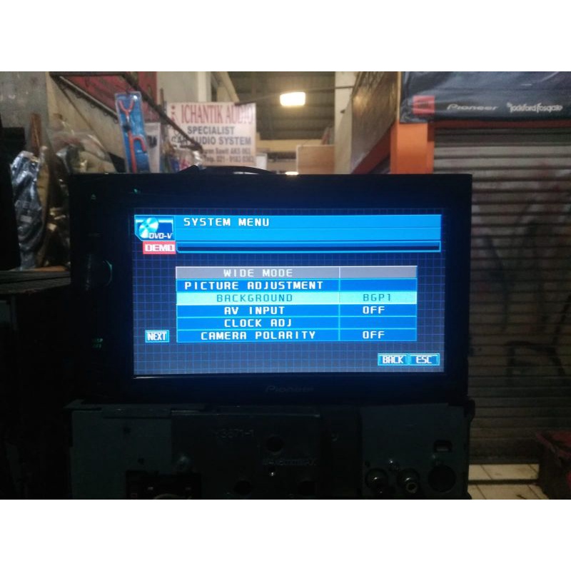 pioneer AVH-P4050DVD headunit doubledin audio mobil