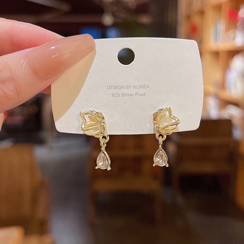 Anting Tusuk Bentuk Kupukupu Aksen Opalberlian Imitasi Bahan silver 925 Untuk Wanita Butterfly