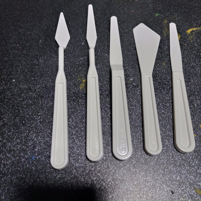 

Jualan Pisau Lukis Set (5 Bh/ Model) Plastik Limited