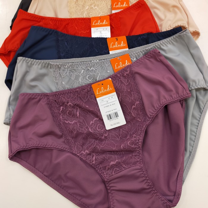 Cd Wanita Sale Luludi Wacoal Celana Dalam Model Maxi Aksen Renda Halus