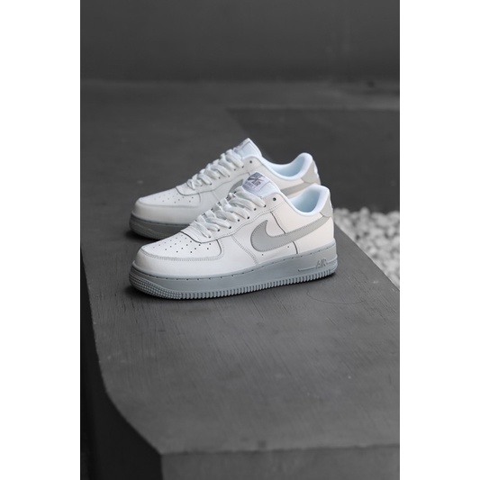 NIKE AIR FORCE 1 WOLF GREY