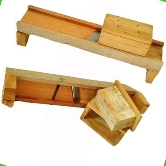 ALAT PEMOTONG BAWANG KAYU
