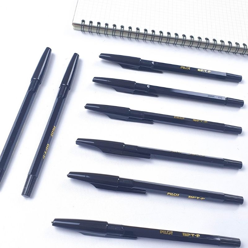 

Pen / Bolpen / bolpoint / Ballpoint / Pulpen Pilot BPT - P / BPTP Hitam 0,7 mm