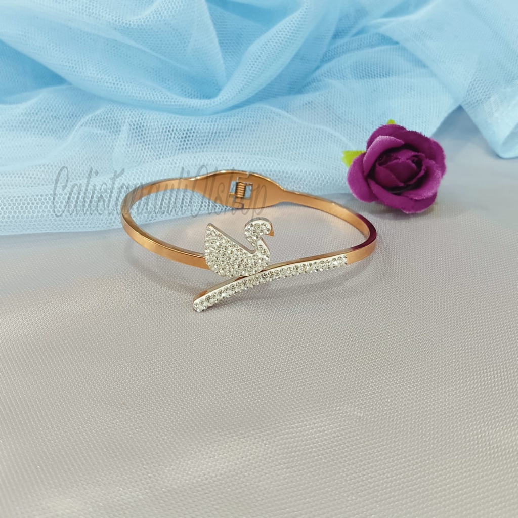 GELANG TITANIUM ANGSA PERMATA PUTIH PERHIASAN EMAS KOREA ANTI KARAT DAN ANTI LUNTUR