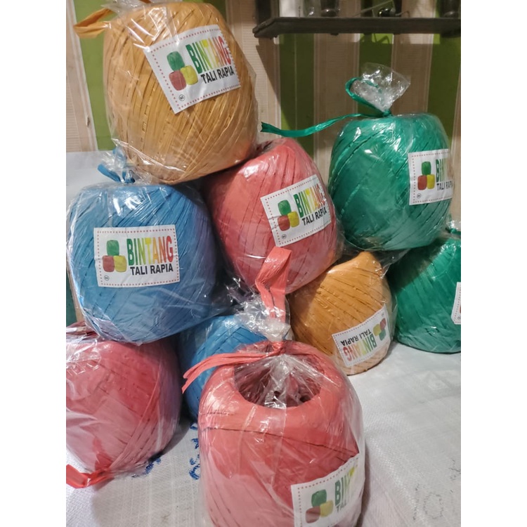 

Tali Rafia Warna 1 KG Full / Tali Rafia Murah / Tali Rafia Hitam 1kG Full Murah