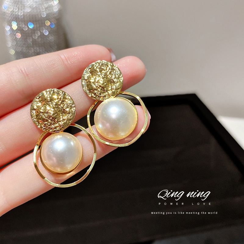 Korean Fashion Pearl Circle Piece Earrings Contracted Circular Geometric Earrings Female