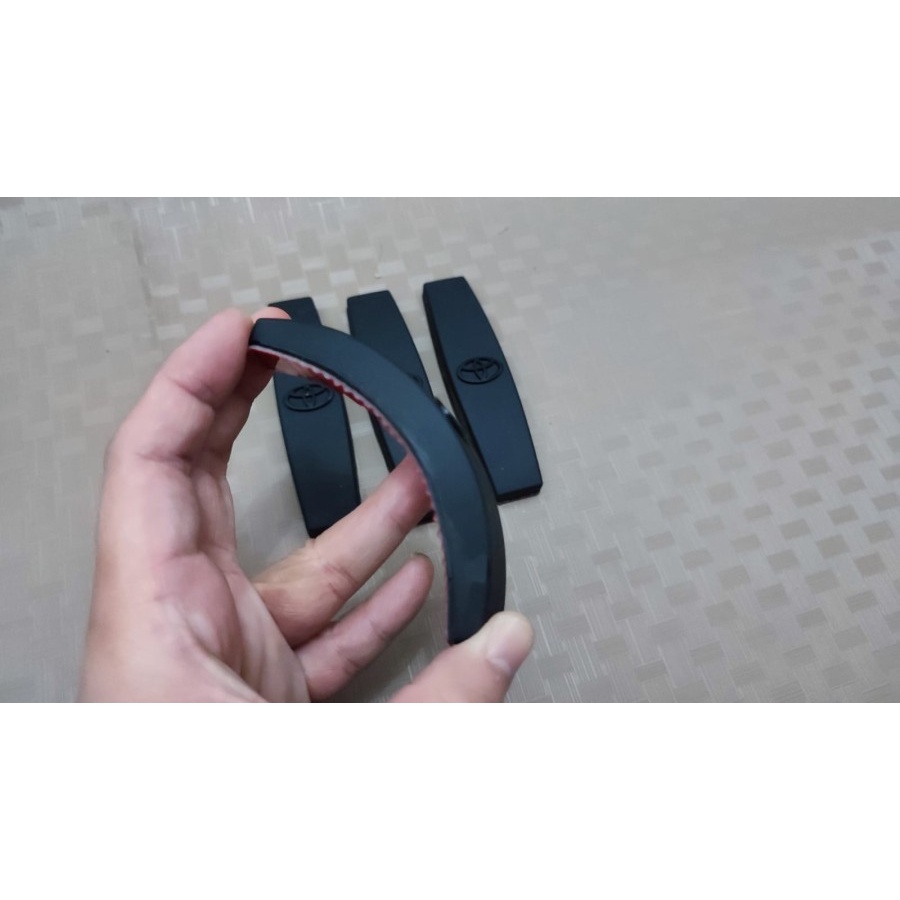 Door Guard Karet Pengaman Sisi Pintu Logo TOYOTA 10x2.5 Hitam