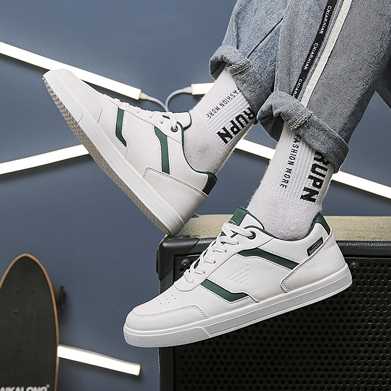HIGHLAND Sepatu Pria Sneakers Sepatu Casual Fashionable Sepatu Cowok Running Shoes Travelling MC420