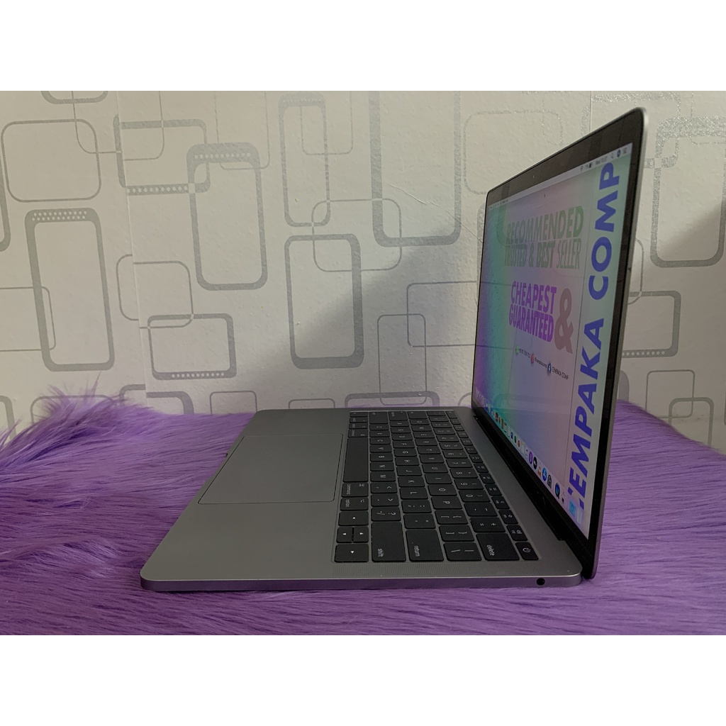 MacBook Pro Retina 2017 13in Core i7 8GB SSD 128GB