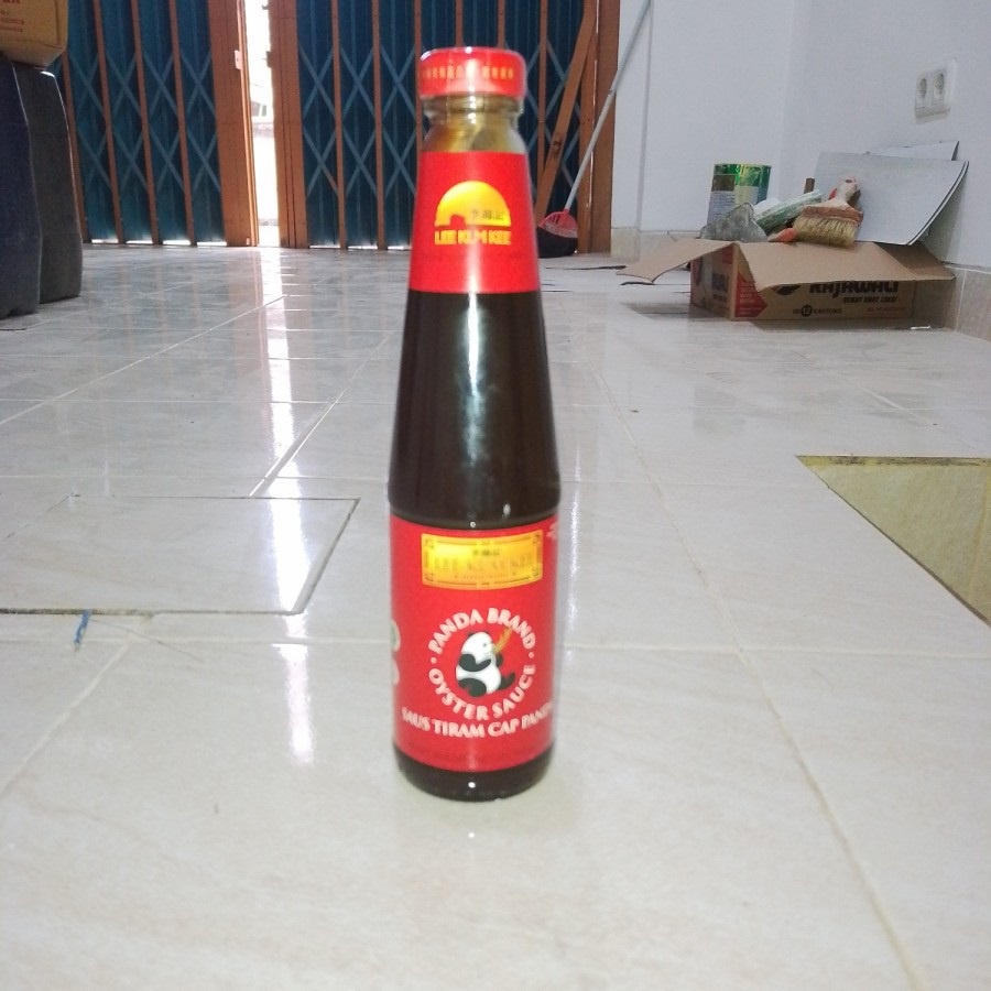 

Saus Tiram LEE KUM KEE cap PANDA botol kaca - 510 ml