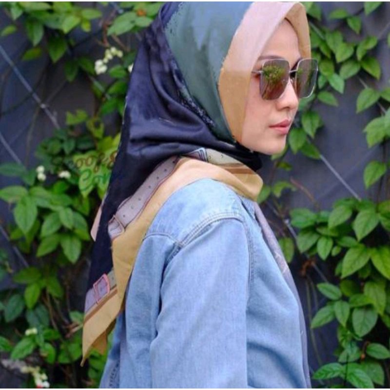HIJAB MUSLIMAH / NURIAA / JILBAB JUMBO / ZOYA HIJAB SEGI EMPAT / JILBAB MOTIF PREMIUM / KERUDUNG SEG