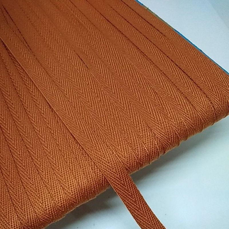 

pita katun 1,2 cm.per meter