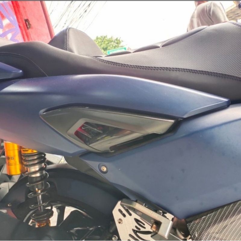 Cover Tutup Pijakan Body Samping /Sirip Hiu New Nmax 2020-2023 "MHR" Best Quality