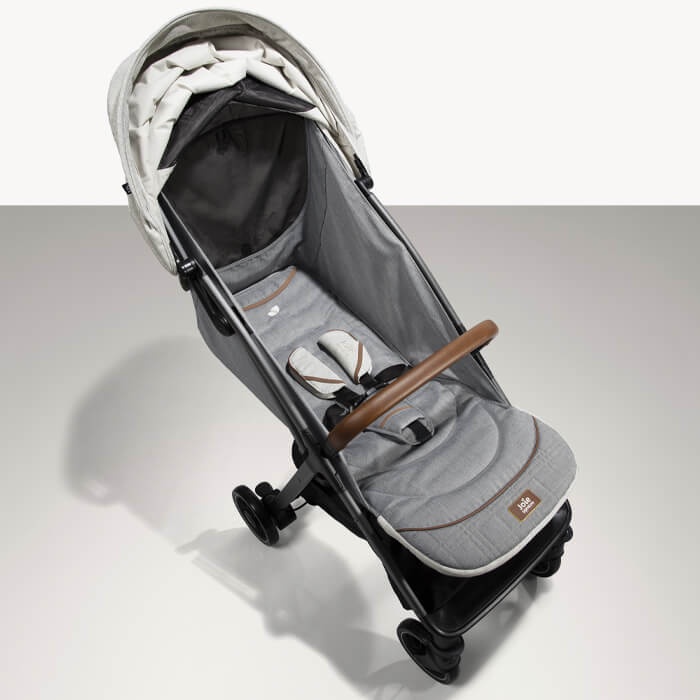 Joie Signature Parcel / Kereta Dorong Joie Signature Parcel / Stroller Joie / Traveling stroller