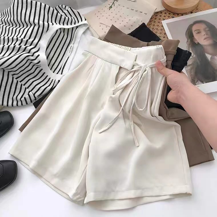 BEFAST - ZEC OOTD Celana Panjang DELION / Aries Pant CRINCLE AIRFLOW / Hotpants Wanita keluaran Terbaru / Fashion kekinian Remaja Wanita / Celana Pendek Polos / Pakaian Wanita Casual / Hotpants Trendy / OOTD Ala Wanita Korean Style / Hotpants Terlaris