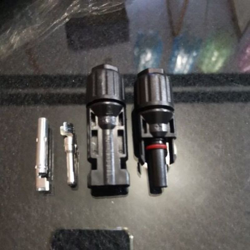 Jack jek penyambung tenaga surya kabel