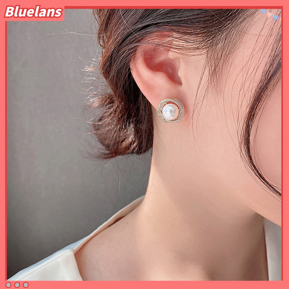 Anting Stud Silver Plated Bentuk Bulat Aksen Mutiara Tiruan Untuk Wanita
