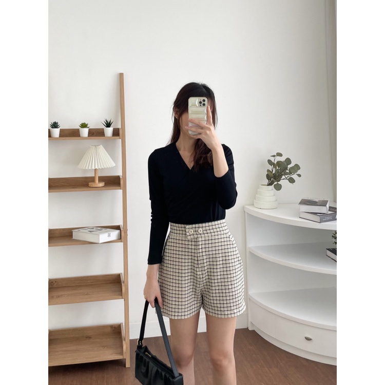 Kadaka B-0165 Celana Pendek Tweed Short Pants Wanita