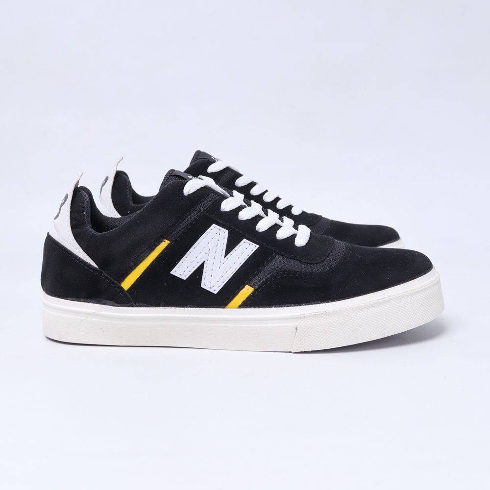SEPATU PRIA SKATEBOARDING SNEAKERS CASUAL KETS SPORT PREMIUM IMPORT BNIB HITAM PUTIH