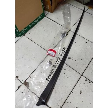 Karet List Lis Garnish Molding Kaca Besar Depan Samping Jazz S Rs Gk5