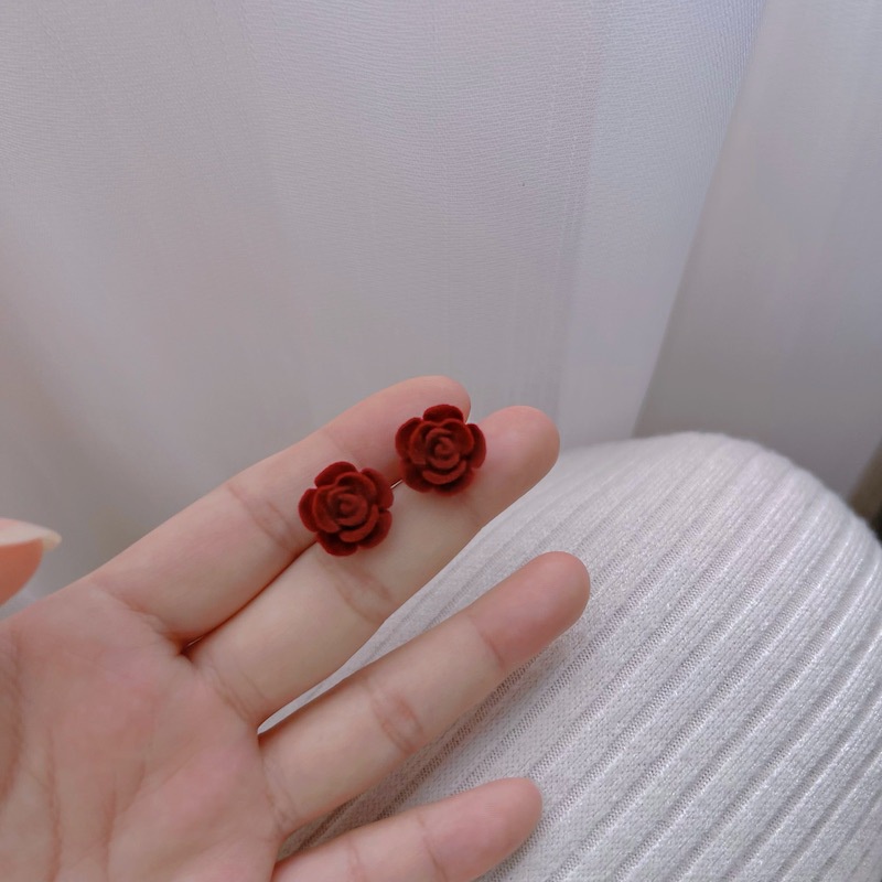 Anting Tusuk Motif Bunga Merah Bahan Resin Untuk Wanita